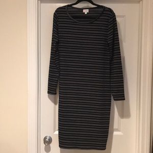 LuLaRoe “Debbie” (L) Navy & White Stripe
